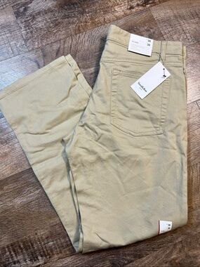 Men's Khaki Chino Pants - Tan